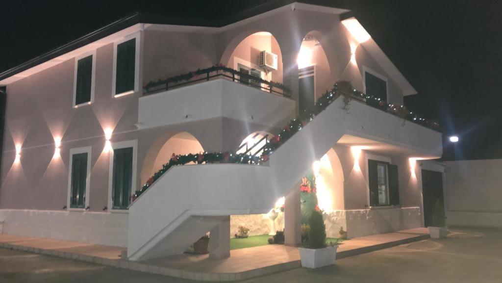 B&B Villa Antonella Piazza Armerina Dış mekan fotoğraf